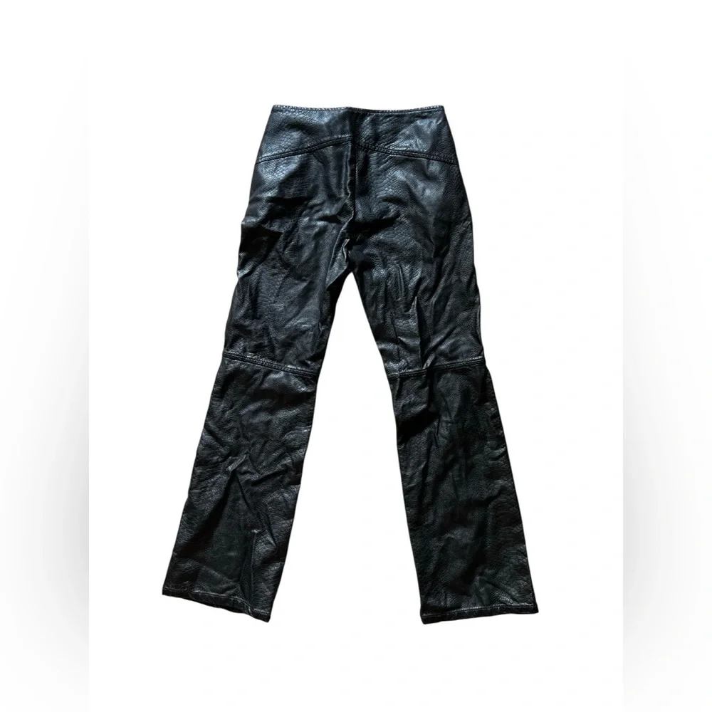 UO Urban Outfitters Alexa Faux Leather Moto Pants Size 6 - Picture 14 of 15